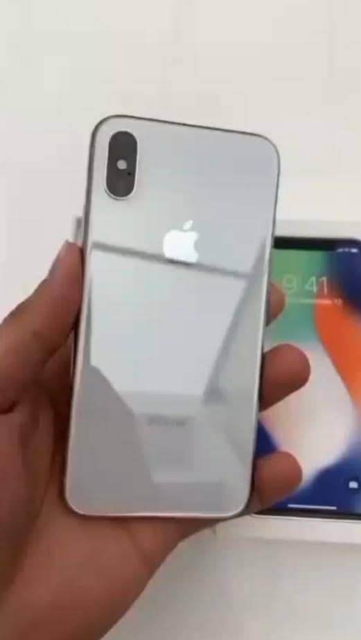 Apple iPhone X 3