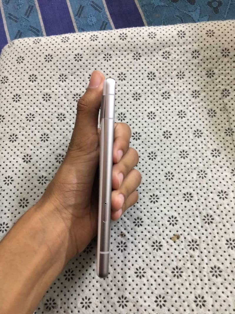 Google Pixel 7a 3