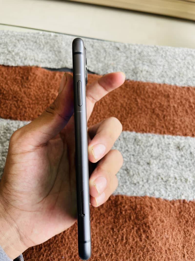 Apple iPhone 11 1