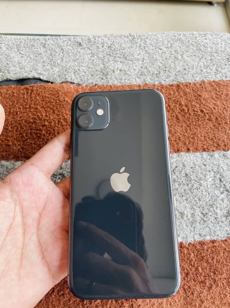 Apple iPhone 11 4