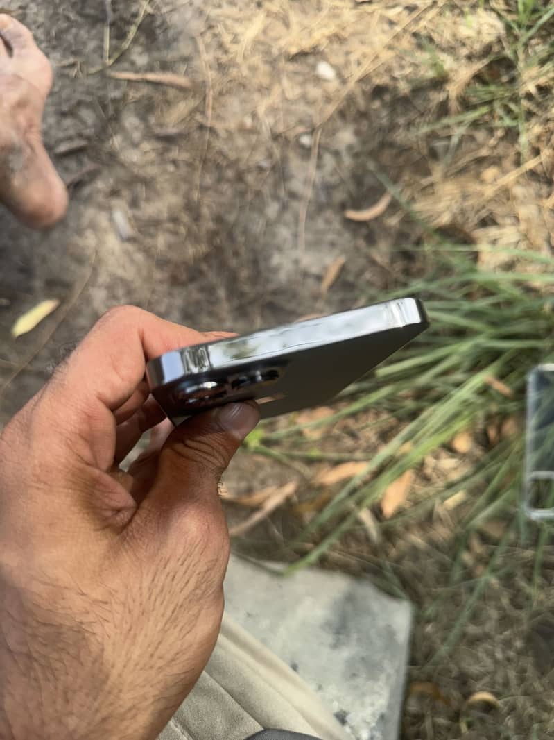 Apple iPhone 12 Pro Max 3