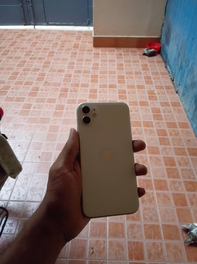 Apple iPhone 11 5
