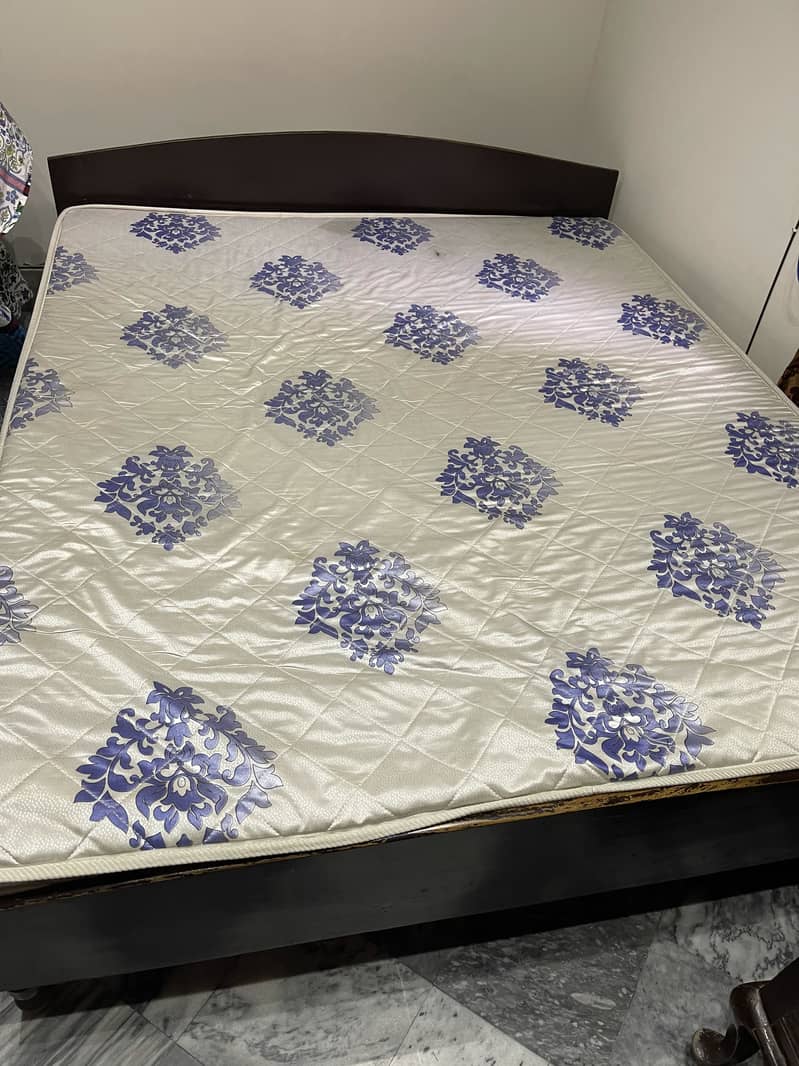 Bed With Mattres 1