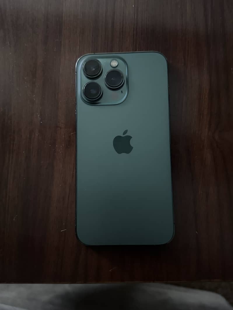 Apple iPhone 13 Pro 1