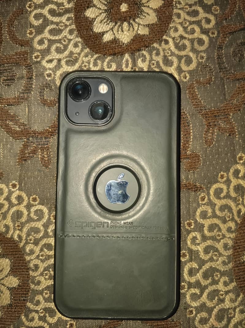 Apple iPhone 13 0