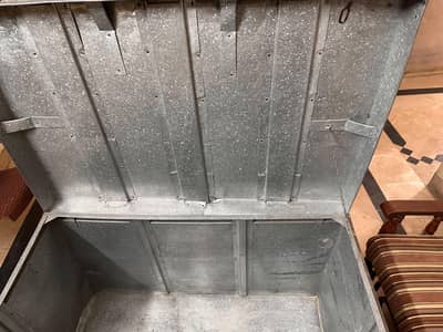 steel trunk petti