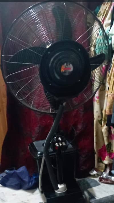 Air mist fan brand new sirf 1 month use huwa h