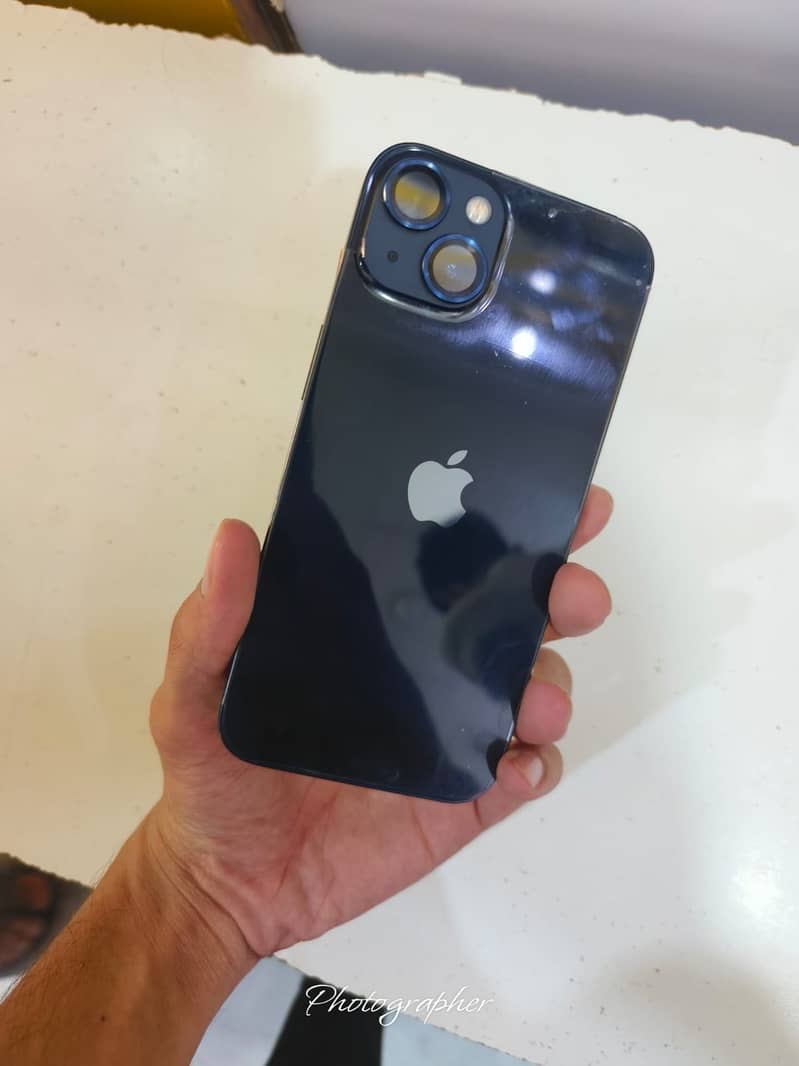 iPhone 13 4