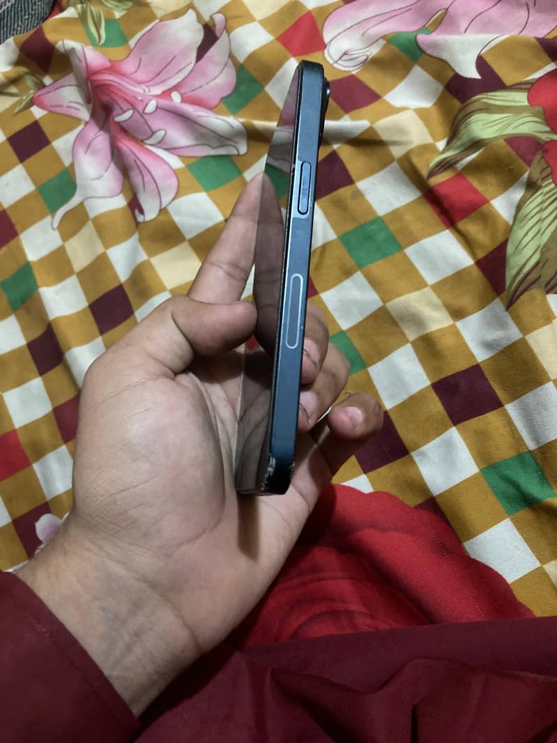 Apple iPhone 14 2