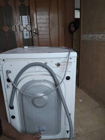 neat and clean Samsung machine