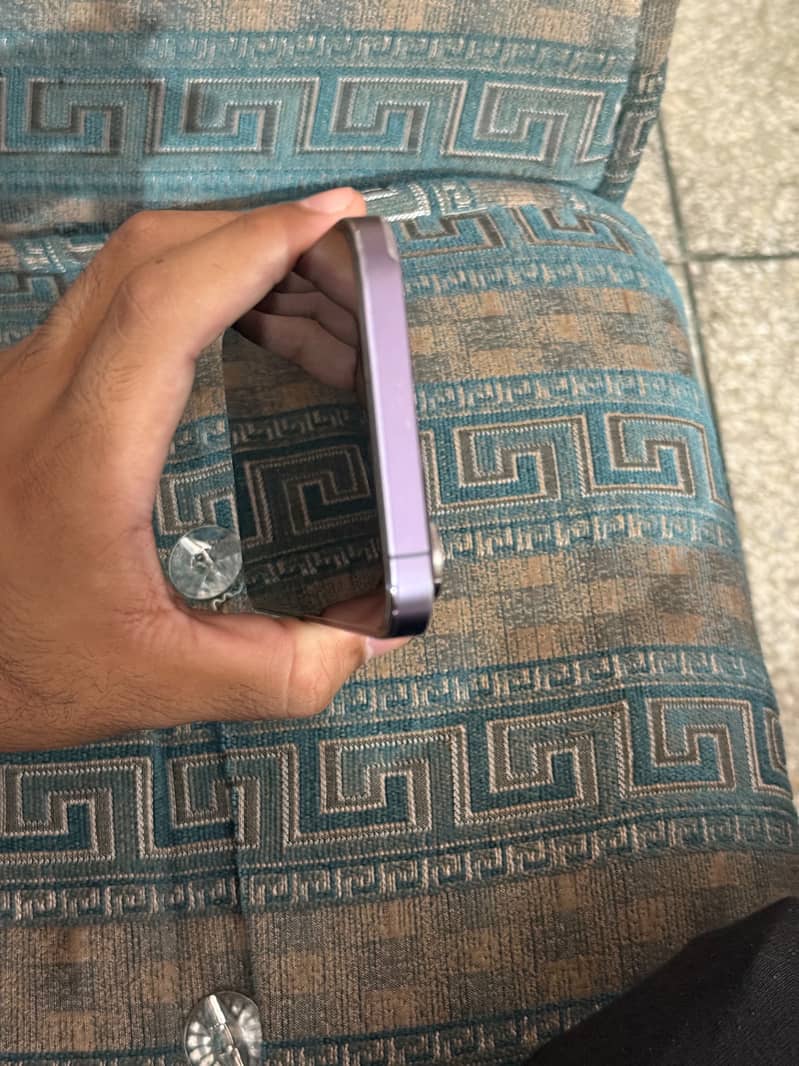 Apple iPhone 14 Pro Max 2