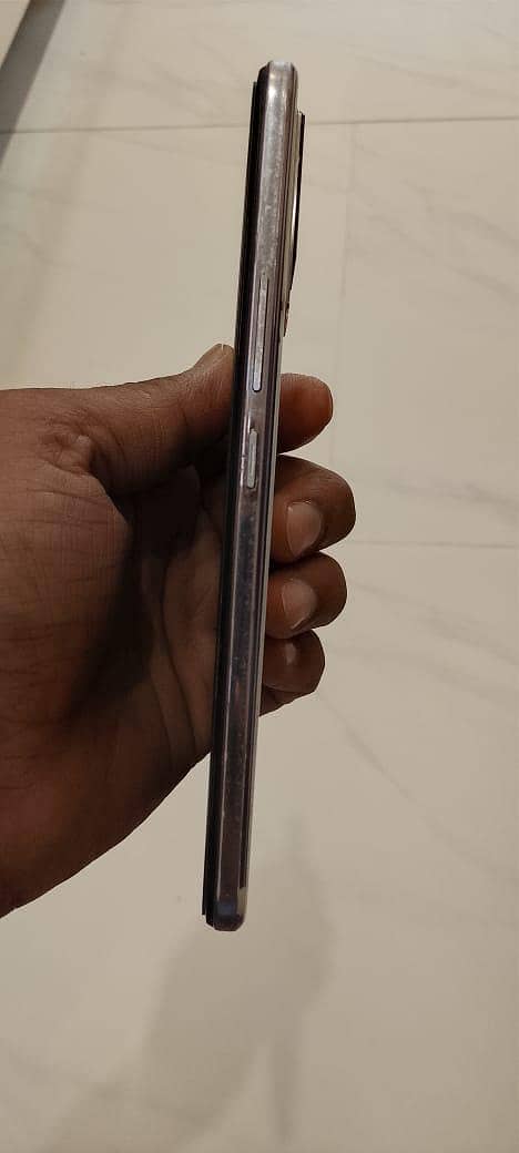 Vivo V21 5