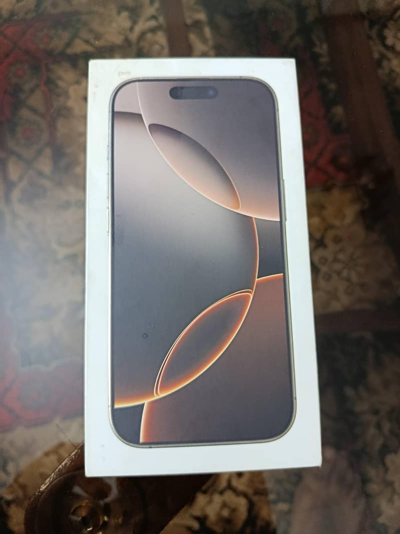 Apple iPhone 16 Pro 1