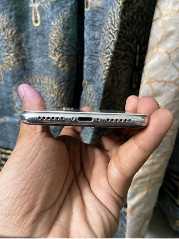 Apple iPhone X 2