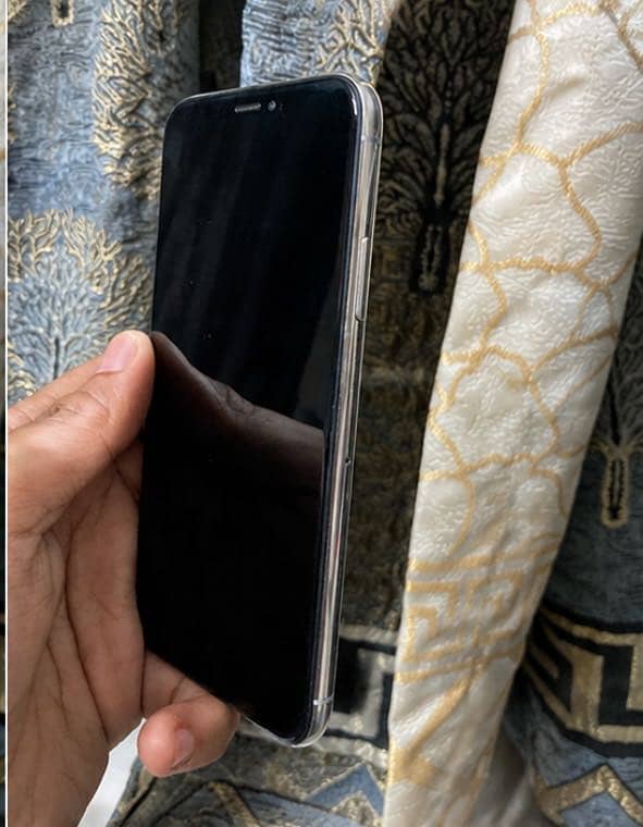Apple iPhone X 1