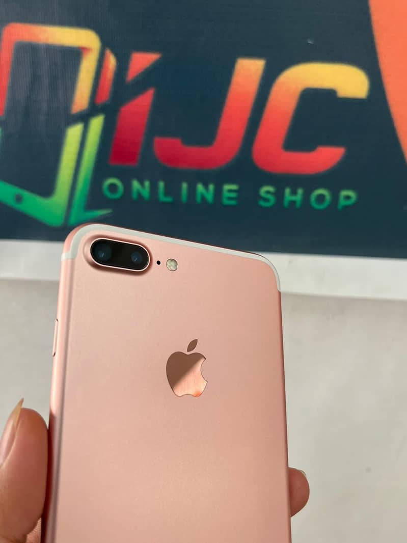 Apple iPhone 7 Plus 2