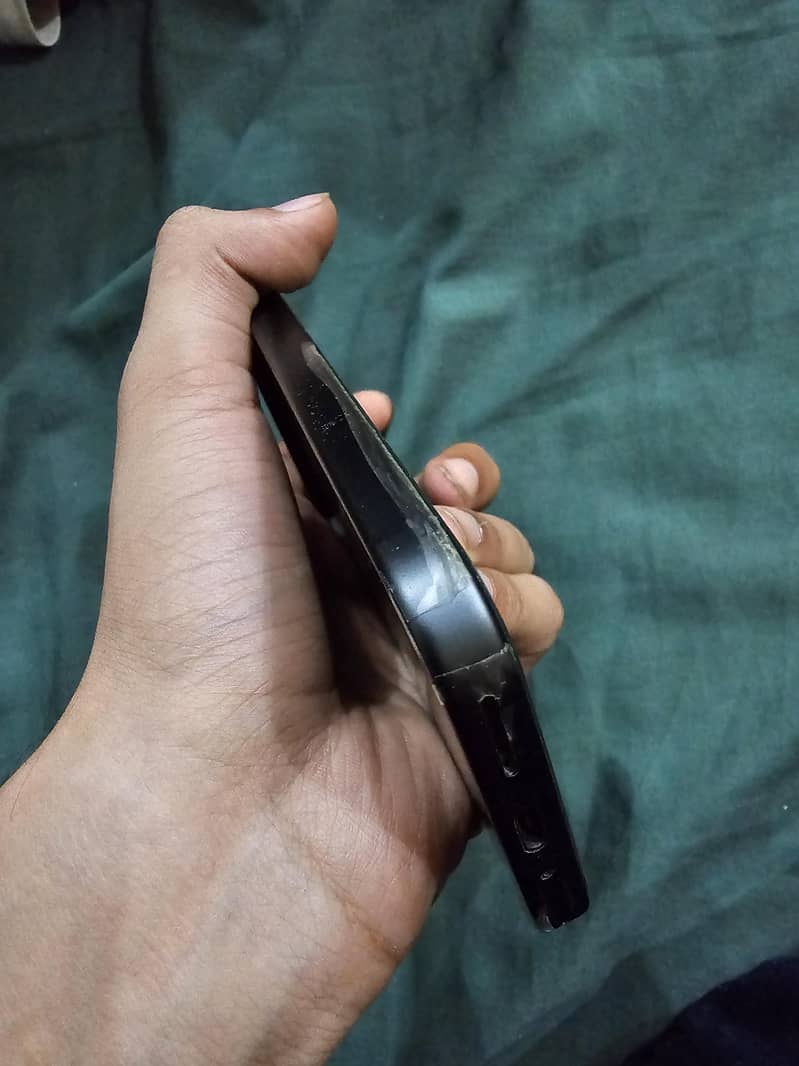 Google Pixel 9 5