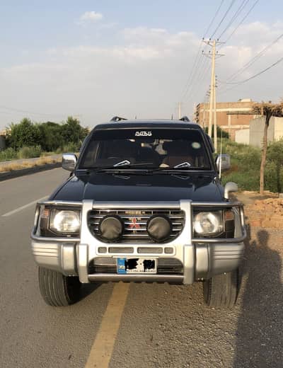 Mitsubishi Pajero 1991