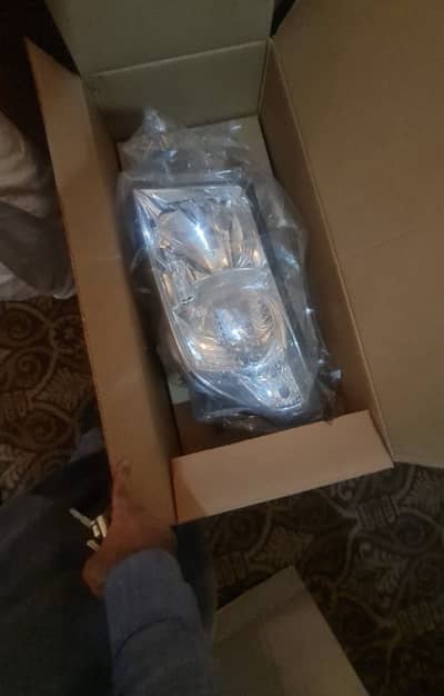 Toyota Land Cruiser 2010 Head lights
