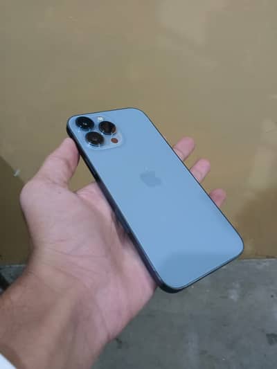 iPhone 13 Pro Max 128GB | 97% Battery | Factory Unlocked | Non-PTA