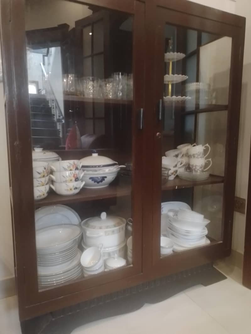 imported dinner set 0