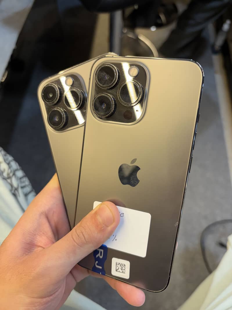 Apple iPhone 13 Pro 2