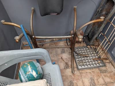 used dinng table with 6 chairs