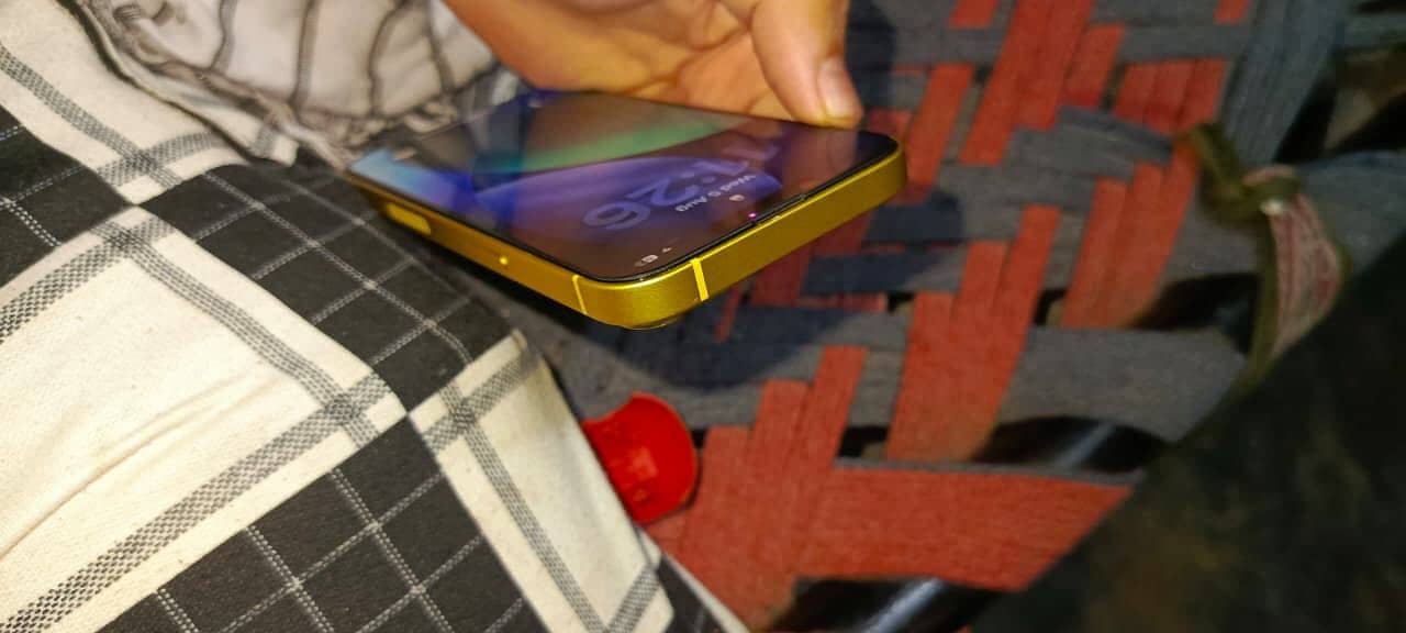 Apple iPhone 14 4