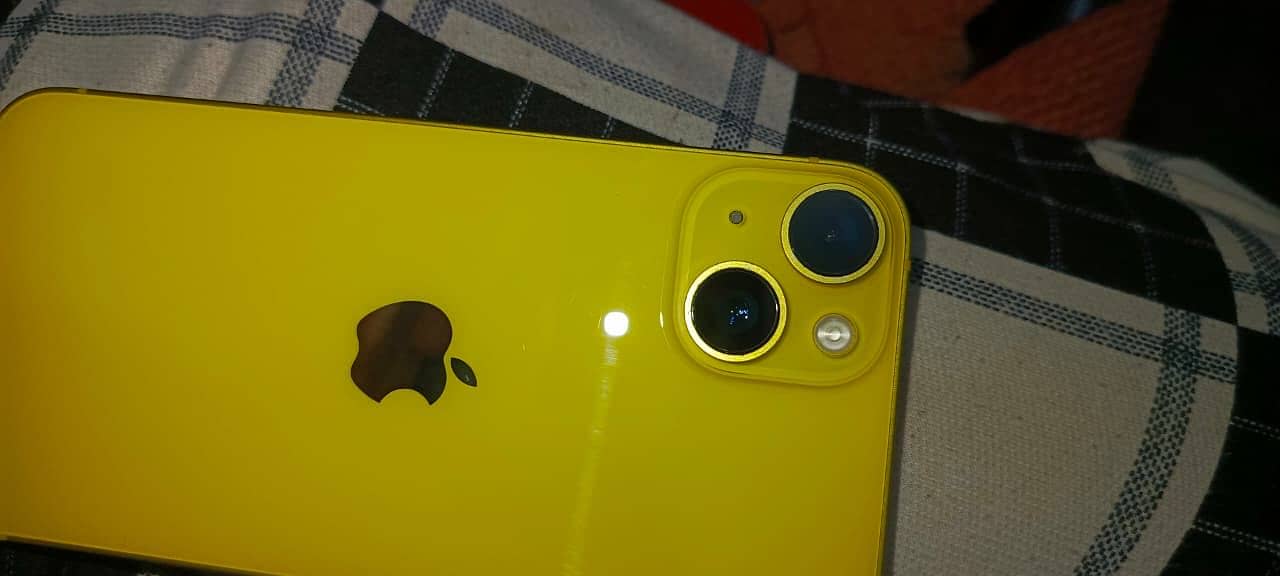 Apple iPhone 14 8