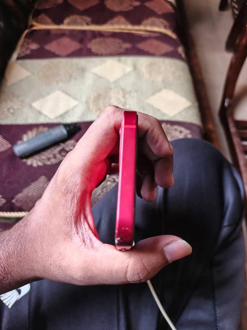 Apple iPhone 12 3
