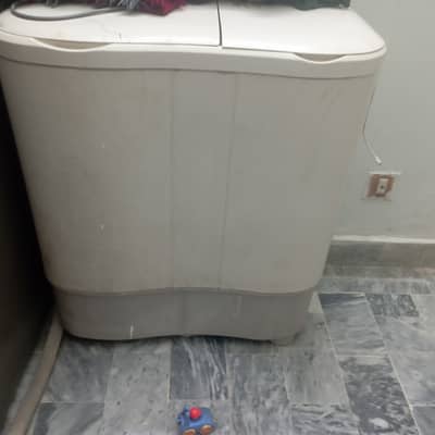 Haier washing machine good condition washing plus dryer
