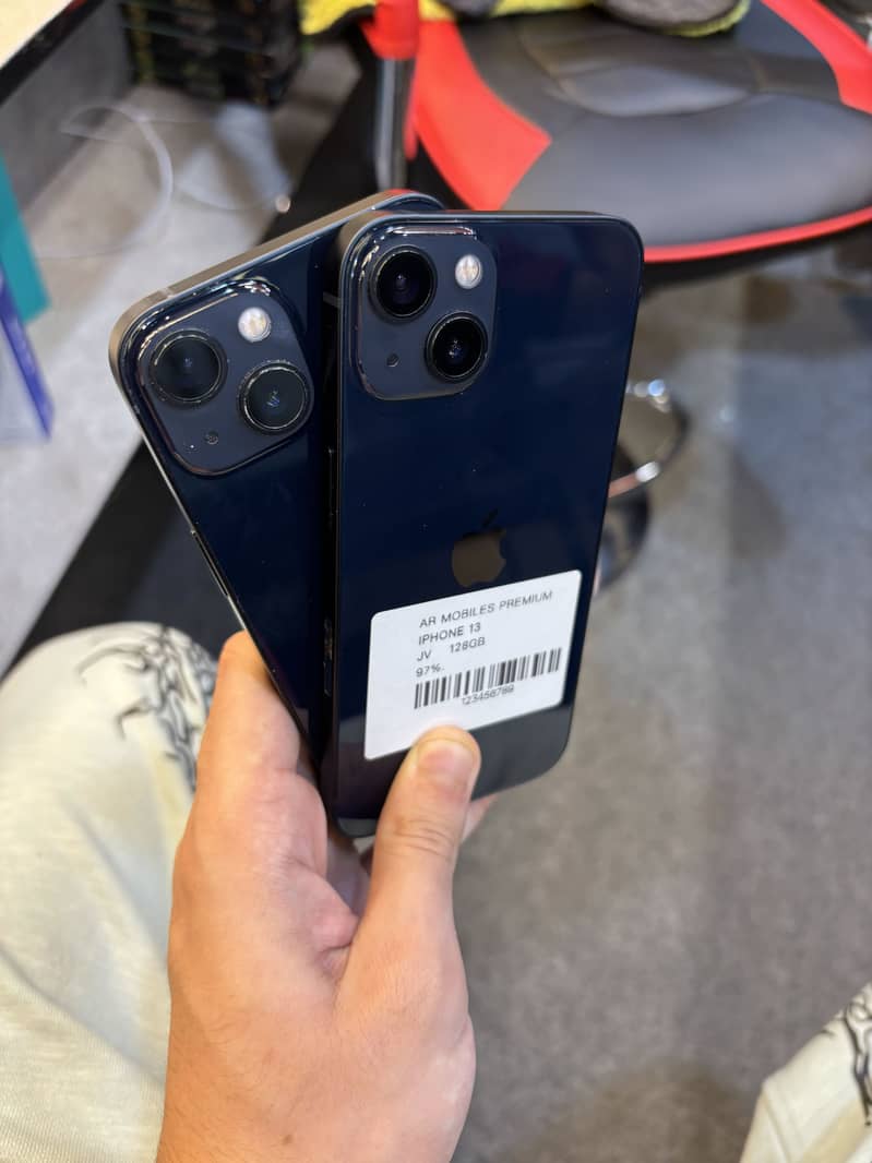 Apple iPhone 13 1