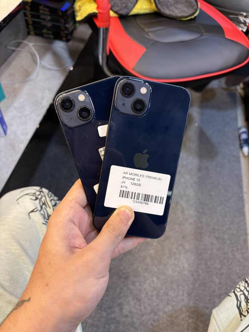 Apple iPhone 13 3