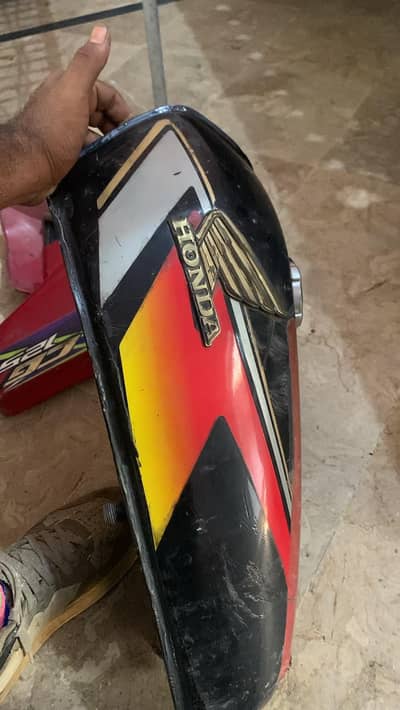 I am sale Cg Honda 125ka  tanki tapa original hn