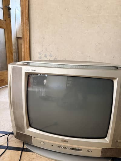LG TV for sale