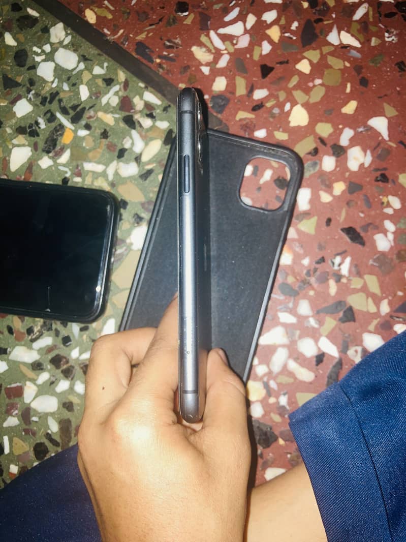 Apple iPhone 11 1