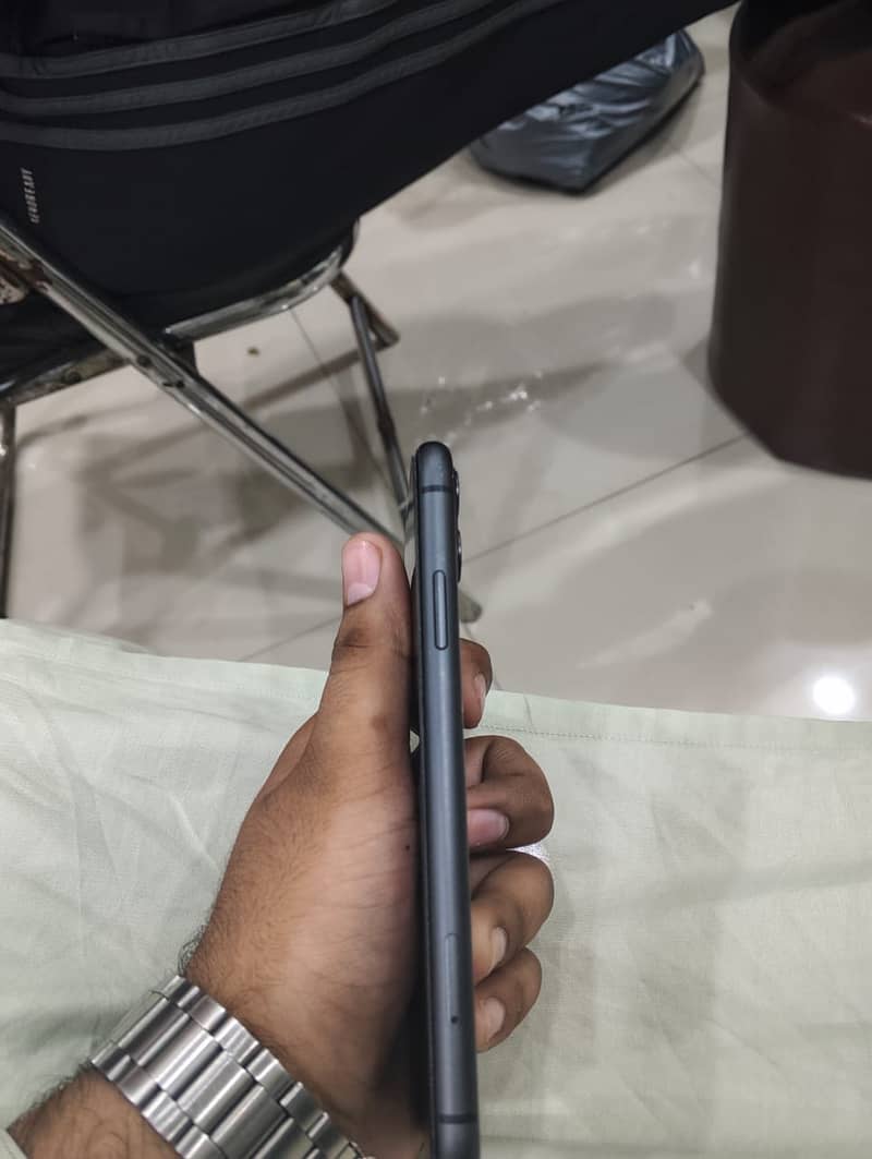 Apple iPhone 11 2