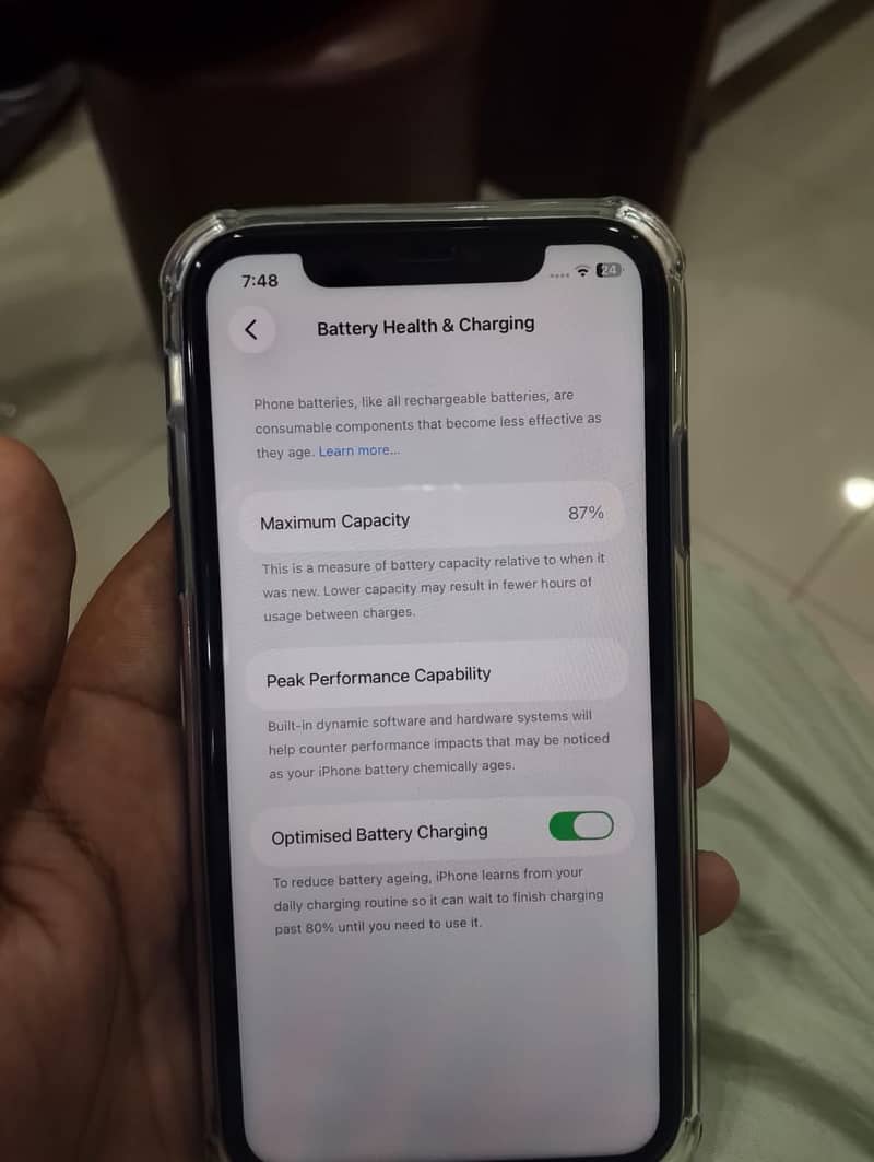Apple iPhone 11 7