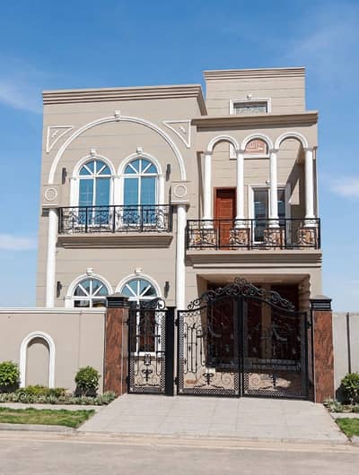 Spanish Elevation Luxury House | Enjoy the Luxury