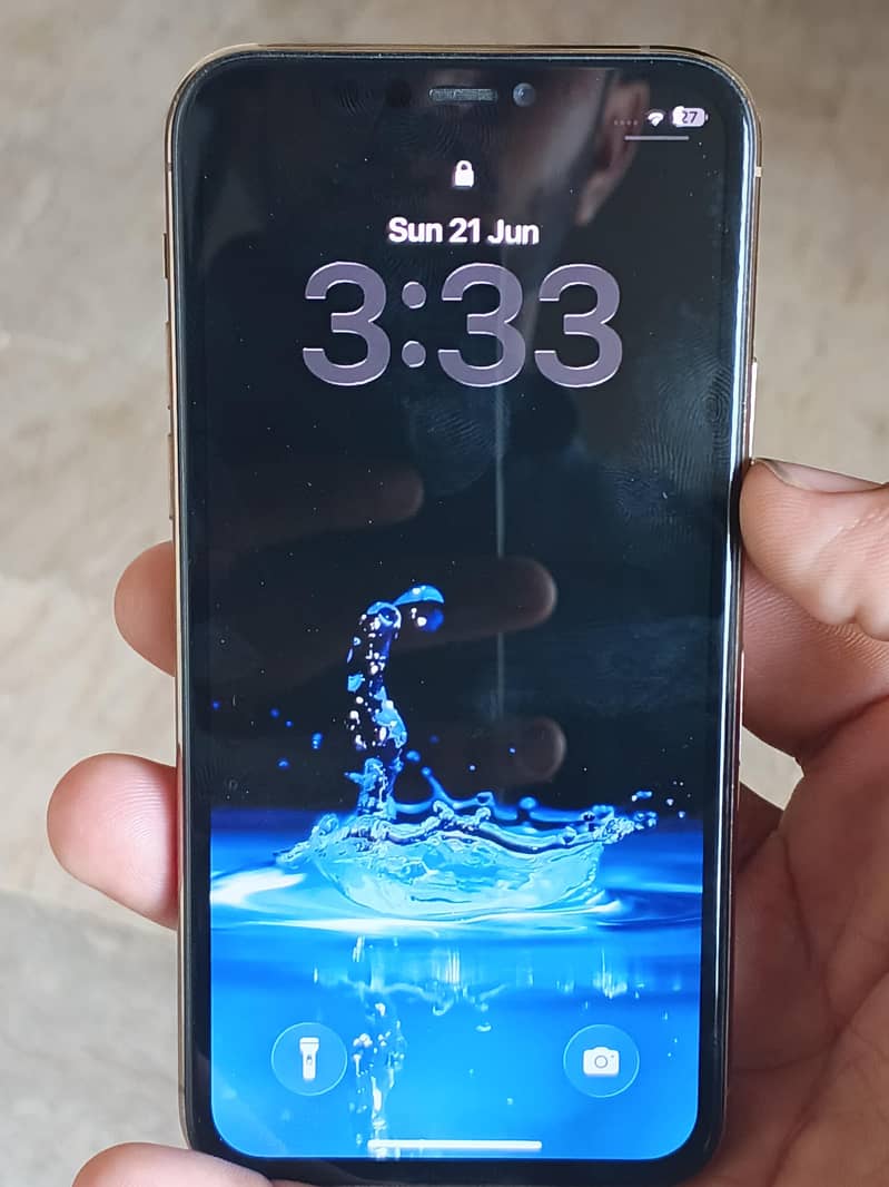 Apple iPhone 11 Pro 4