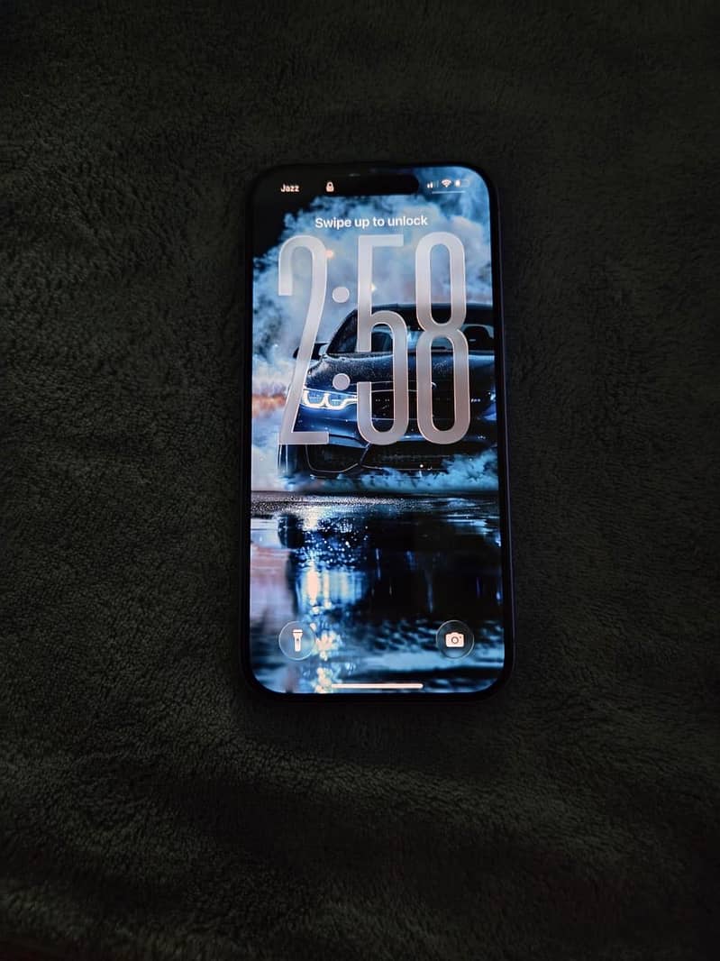 Apple iPhone 16 3