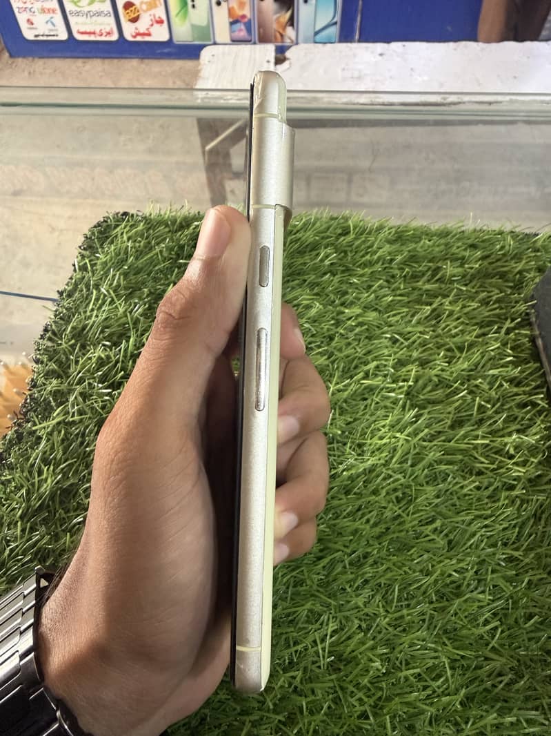 Google Pixel 7 2