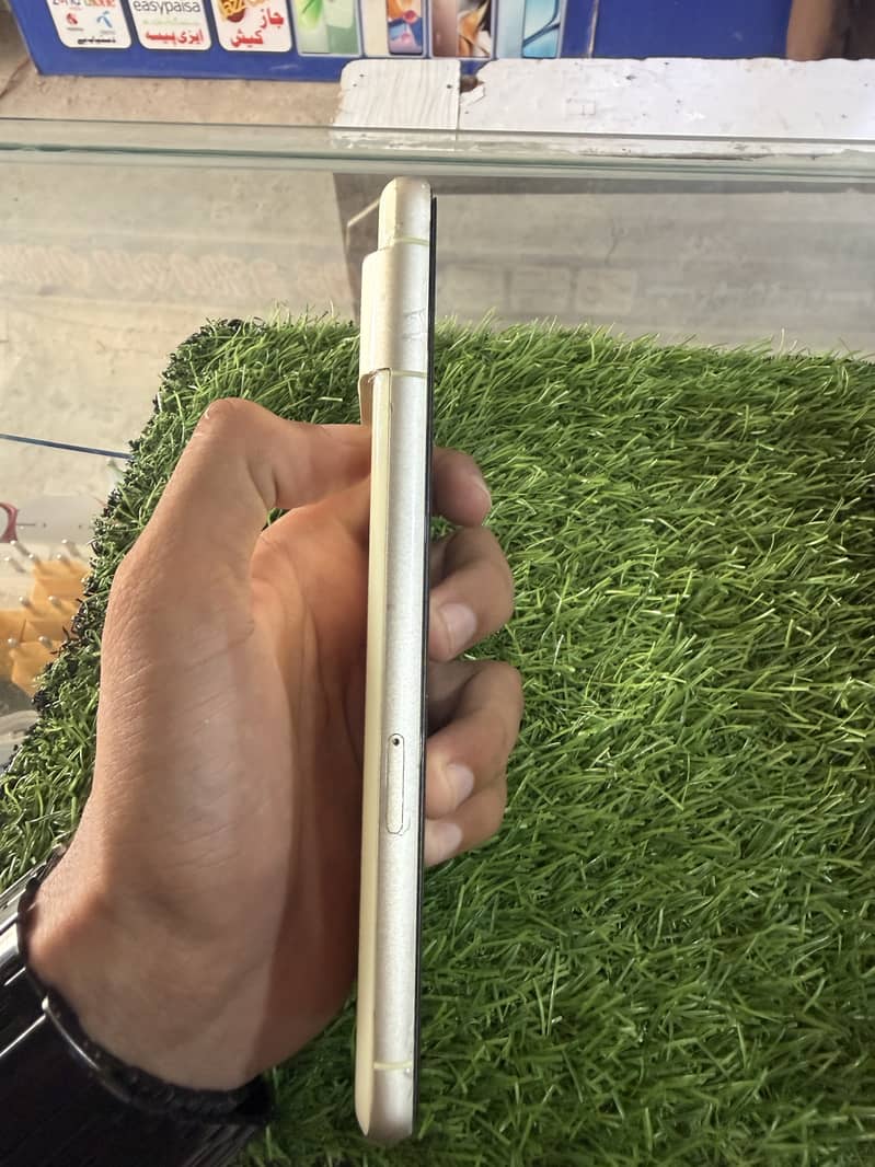 Google Pixel 7 3