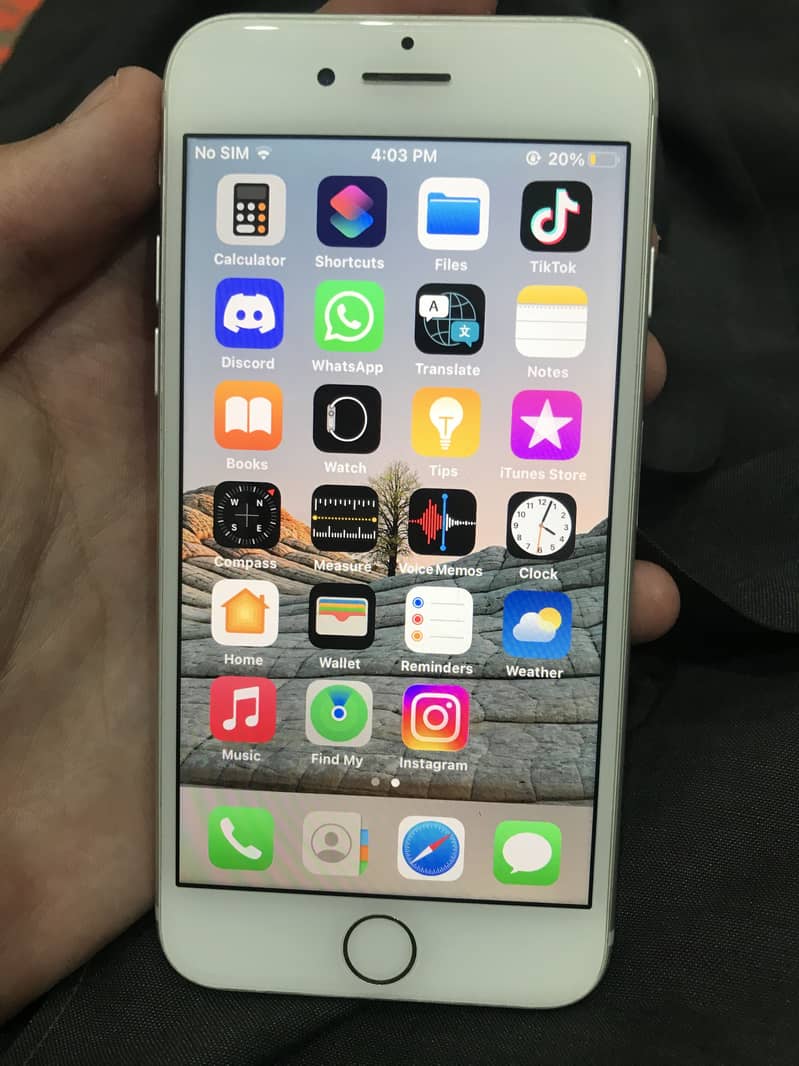 Apple iPhone 7 0