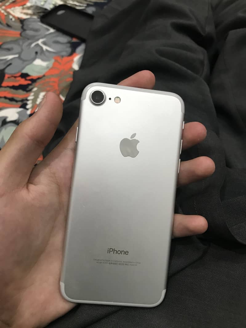 Apple iPhone 7 6
