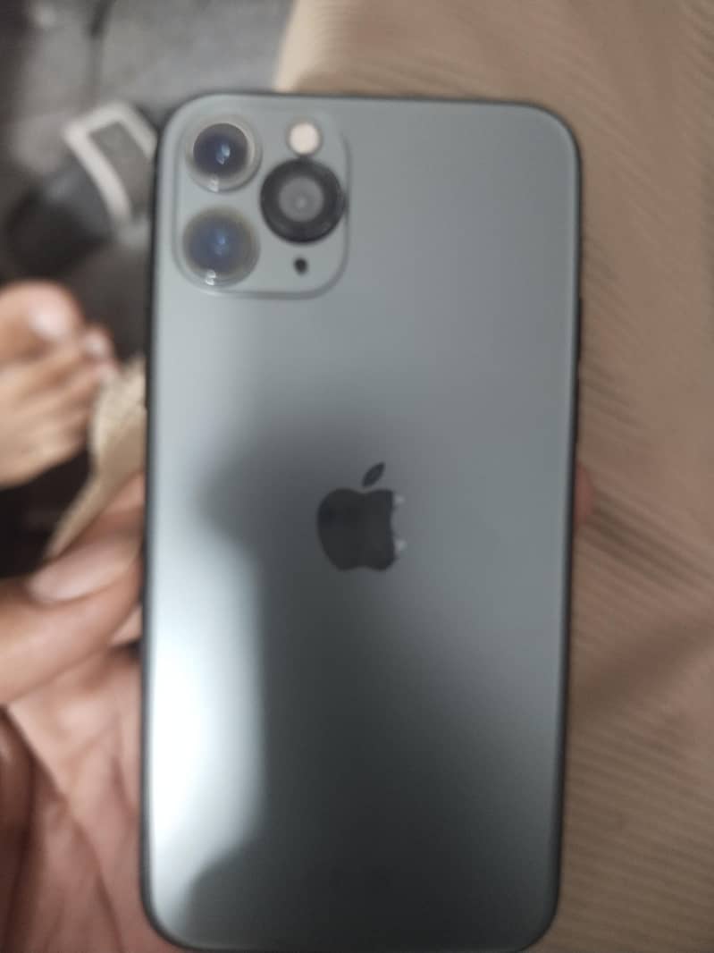 Apple iPhone 11 2