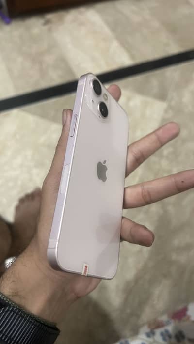 Apple iPhone 13