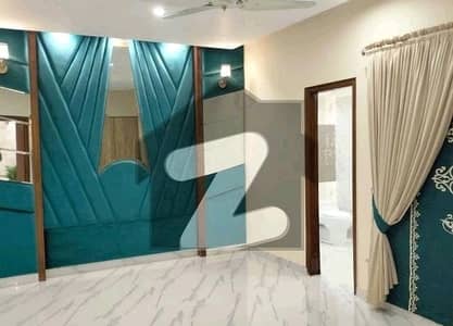 A House Of 1 Kanal In Bahria Town - Sector C For Rent
