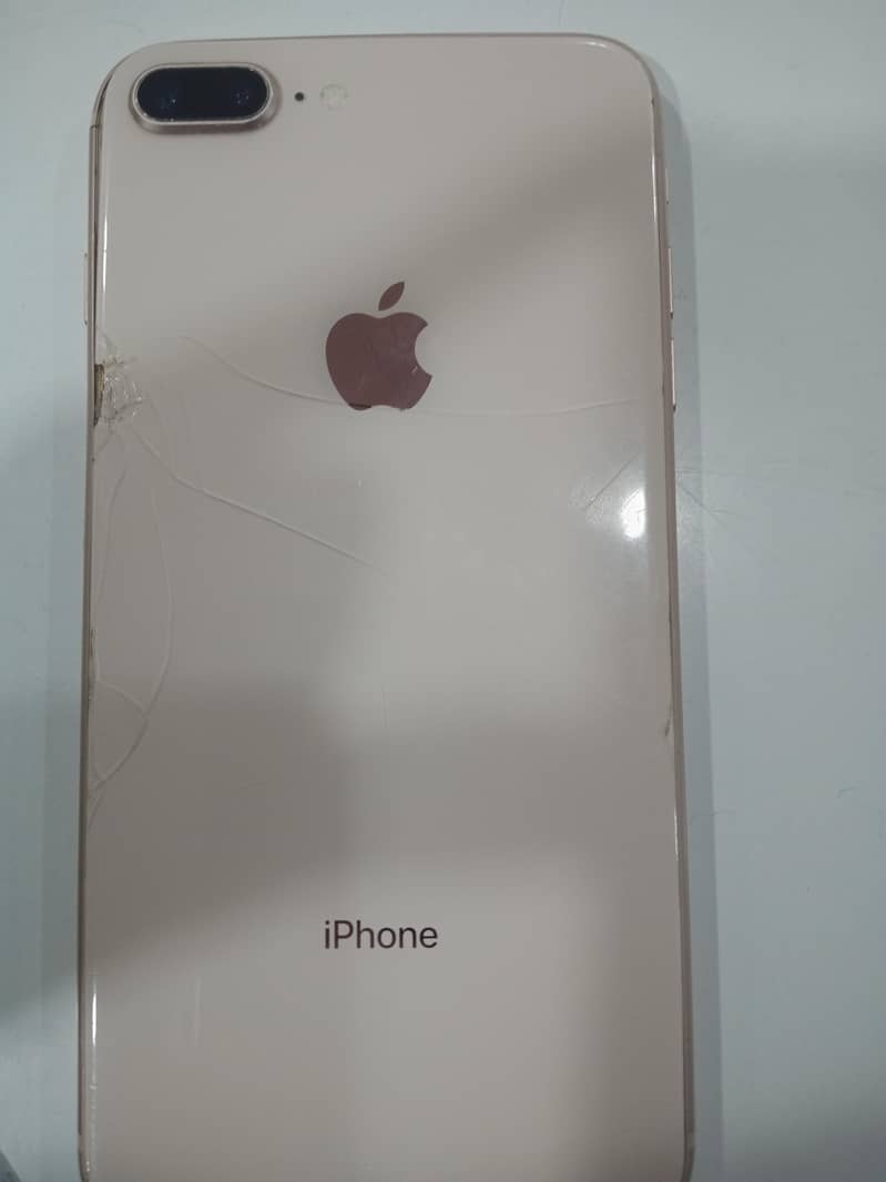 Apple iPhone 8 Plus 1