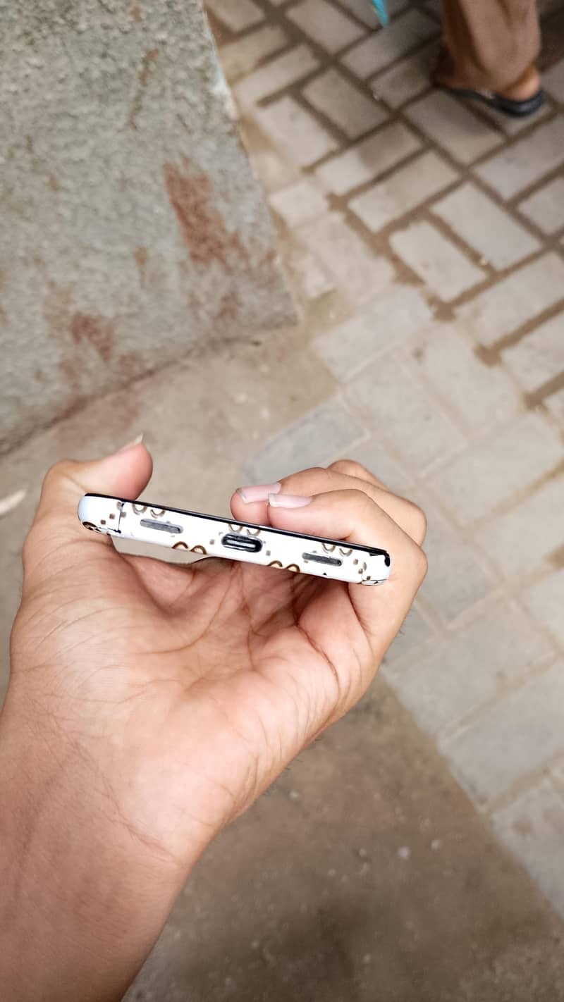 google pixel 4A 3